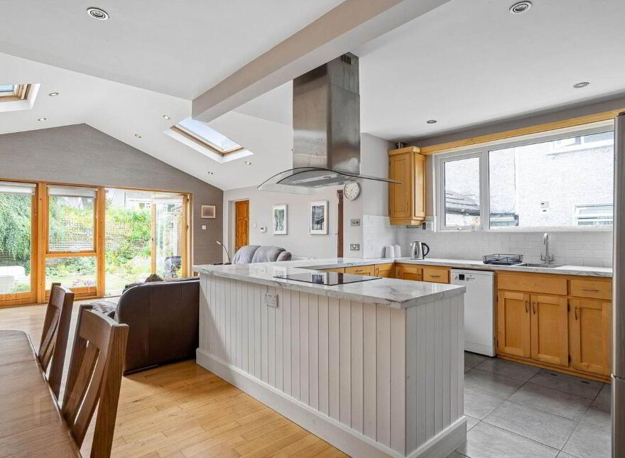 20 Lakelands Avenue, Stillorgan, A94C5R2
