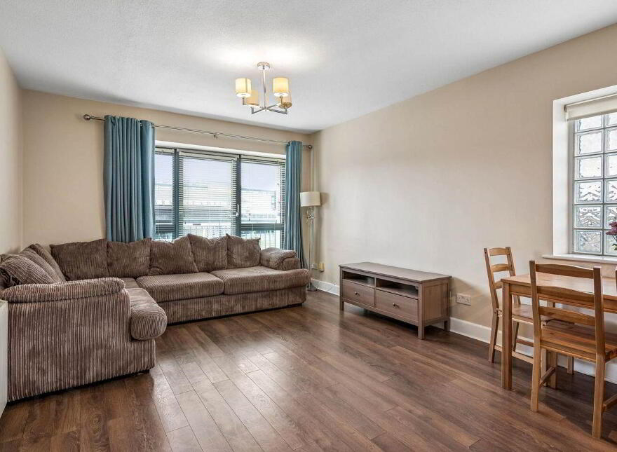 94 Shelbourne Park Apartments, South Lotts Road, Ringsend, Ringsend, D04NX30