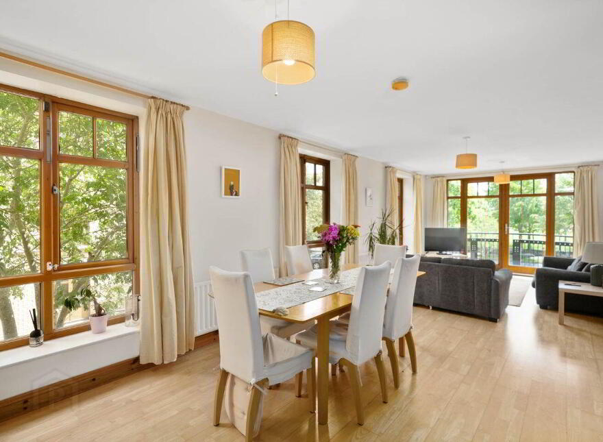 17 Woodbrook Park, Dublin 15, D15E704