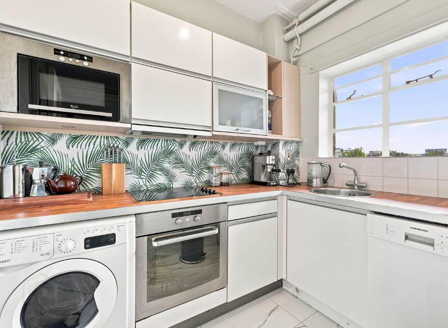 44 Cherry House, Mespil Estate, Sussex Road, Ballsbridge, D04A527