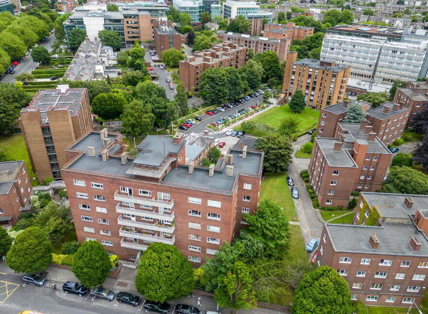 44 Cherry House, Mespil Estate, Sussex Road, Ballsbridge, D04A527