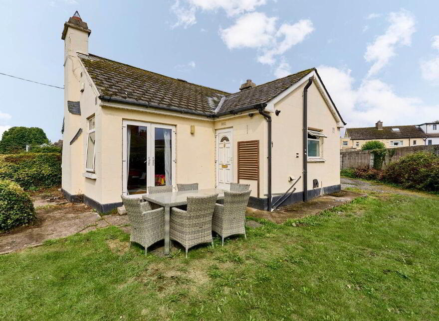 10 Saint Vincent`s Cottages, Blackhorse Avenue, Ashtown, D07H6Y7 photo