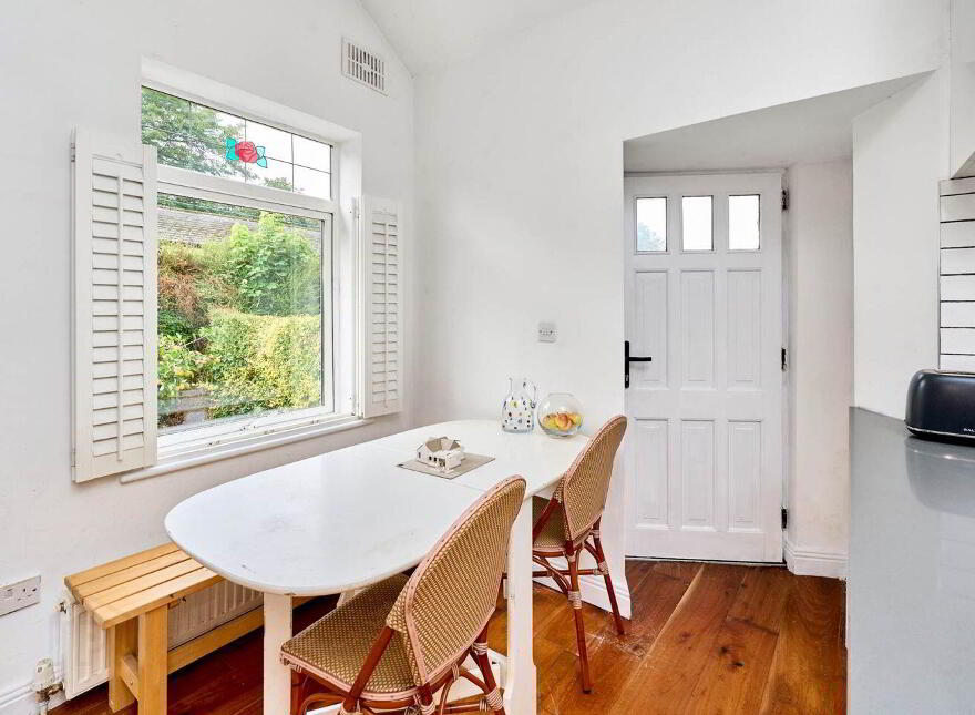 10 Saint Vincent`s Cottages, Blackhorse Avenue, Ashtown, D07H6Y7