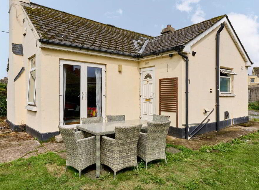 10 Saint Vincent`s Cottages, Blackhorse Avenue, Ashtown, D07H6Y7