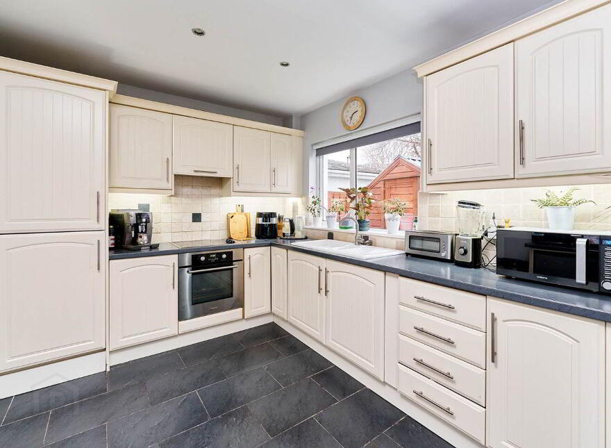 2 Riverwood Lawn, Castleknock, Castleknock, D15H9V4