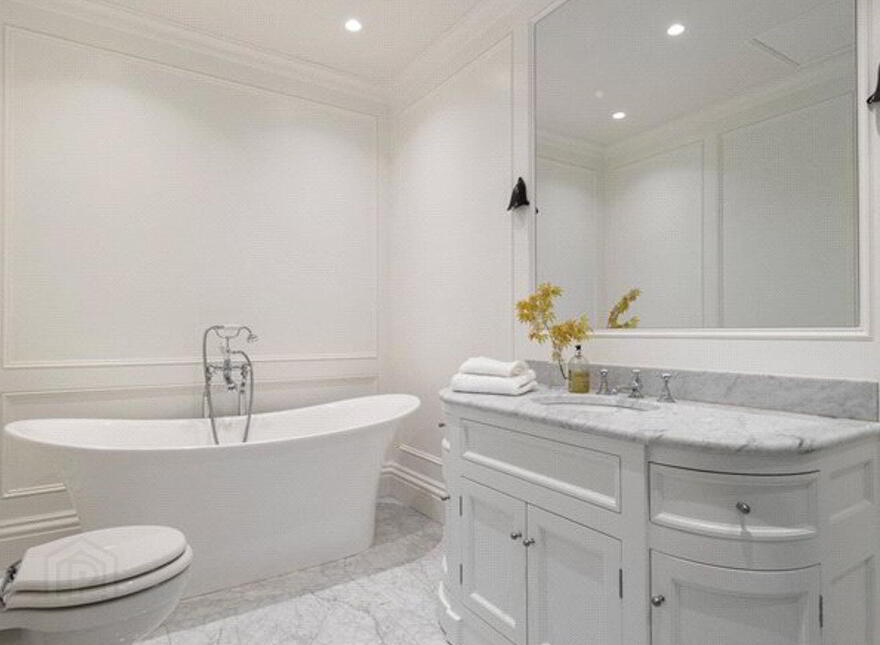Mentone, Marino Avenue East, Killiney, A96FW42