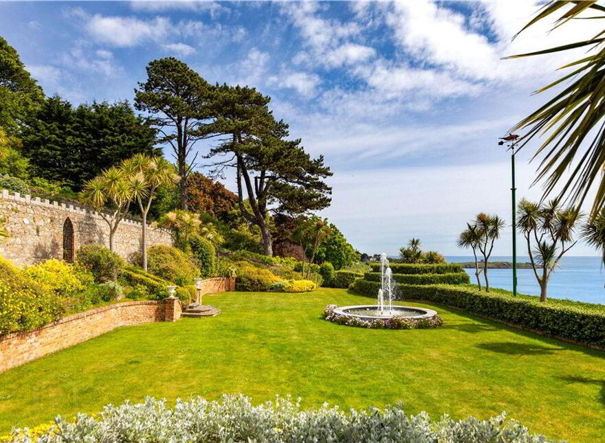 Mount Mapas House, Victoria Road, Killiney, A96X258