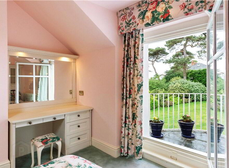 Mount Mapas House, Victoria Road, Killiney, A96X258