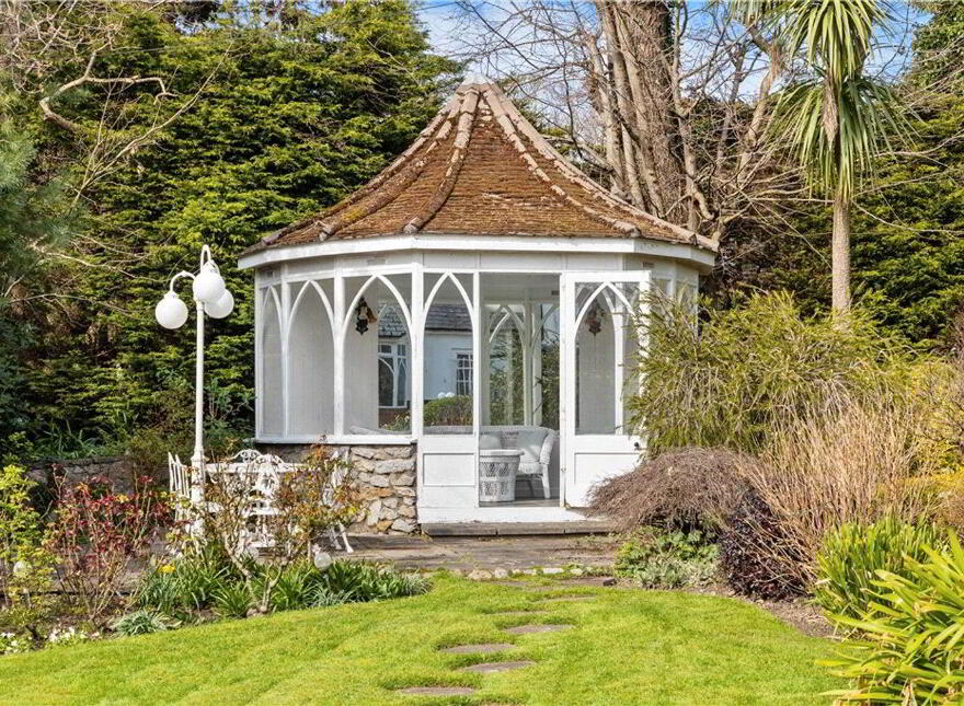 Larkfield, Church Road, Killiney, A96E928