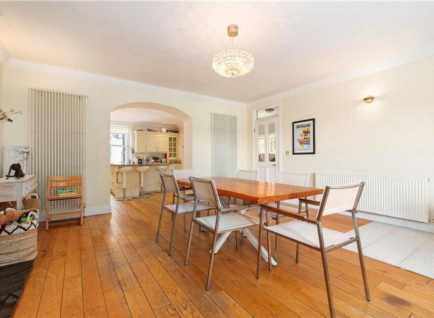 1 Breffni Terrace, Sandycove, A96FK46