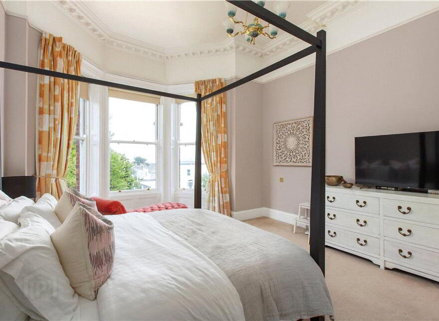 1 Breffni Terrace, Sandycove, A96FK46