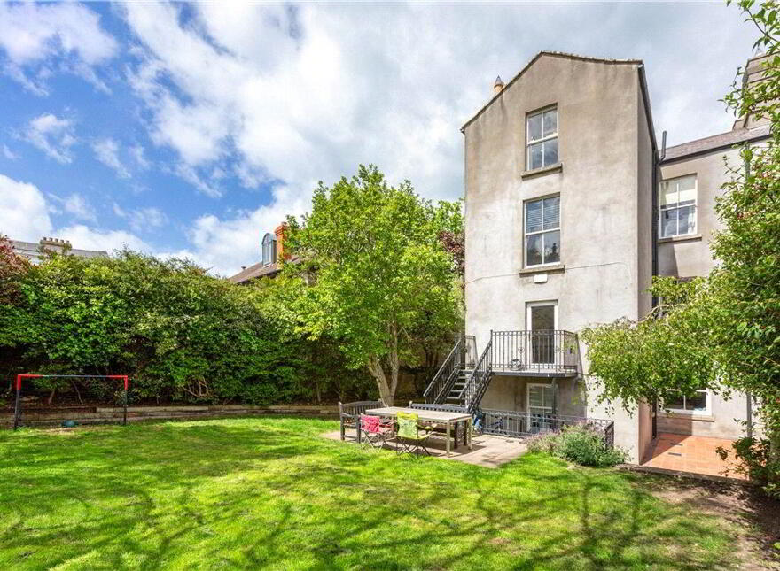 1 Breffni Terrace, Sandycove, A96FK46