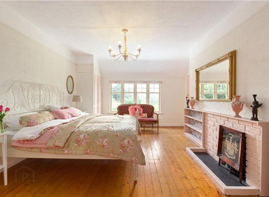 Coolroe, The Woods, Ballinclea Road, Killiney, A96X052