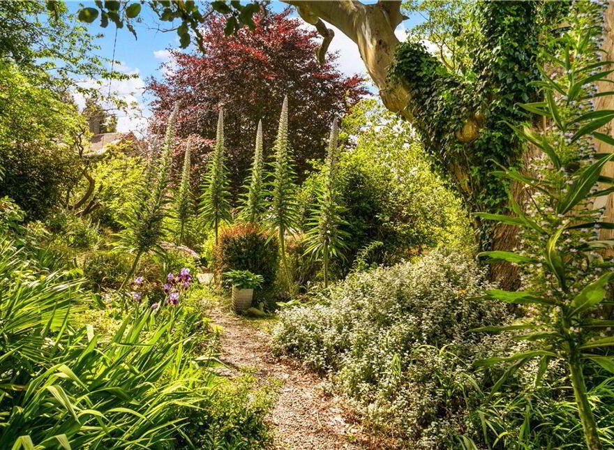 Mornington, Saval Park Road, Dalkey, A96D293