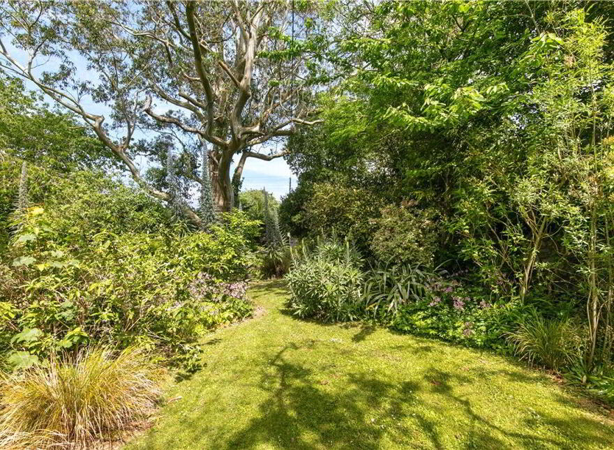 Mornington, Saval Park Road, Dalkey, A96D293
