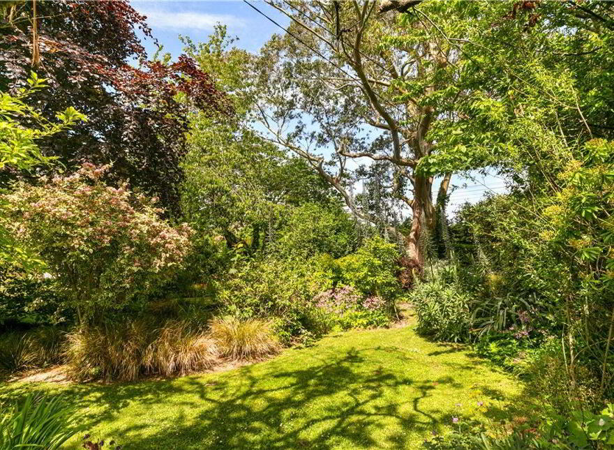Mornington, Saval Park Road, Dalkey, A96D293