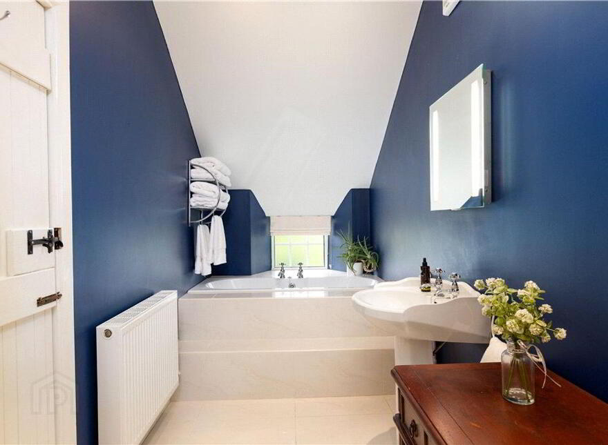 Avondale, Seafield Road, Killiney, A96K236