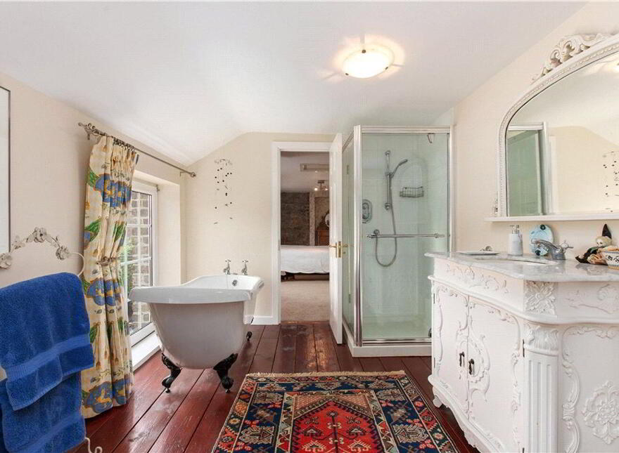 Avondale, Seafield Road, Killiney, A96K236