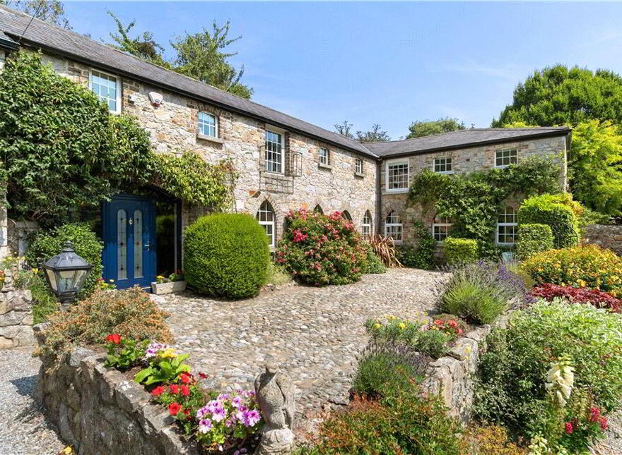 Avondale, Seafield Road, Killiney, A96K236