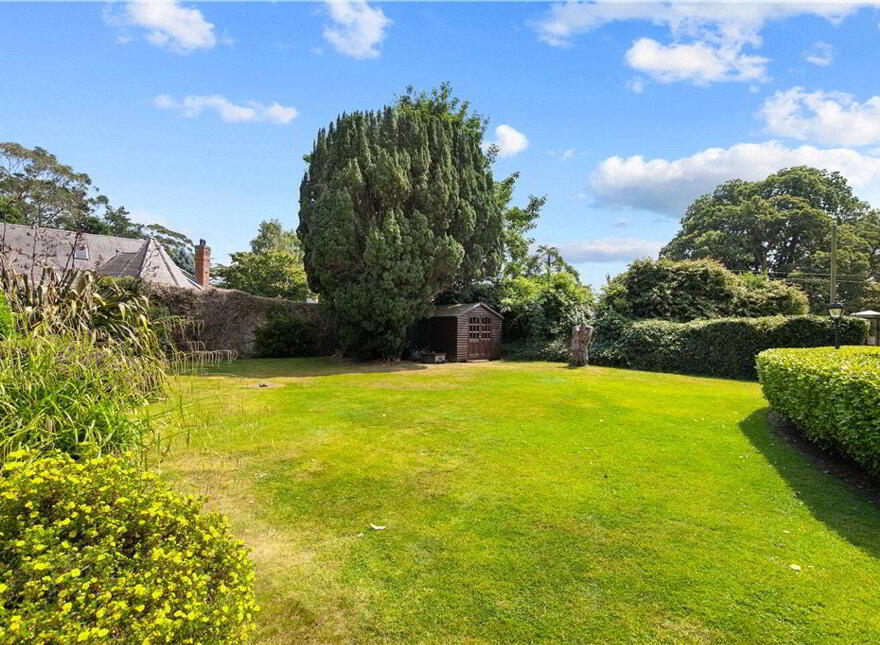 Avondale, Seafield Road, Killiney, A96K236