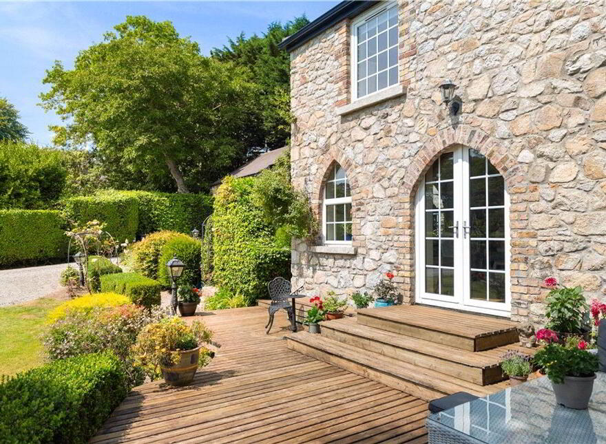 Avondale, Seafield Road, Killiney, A96K236