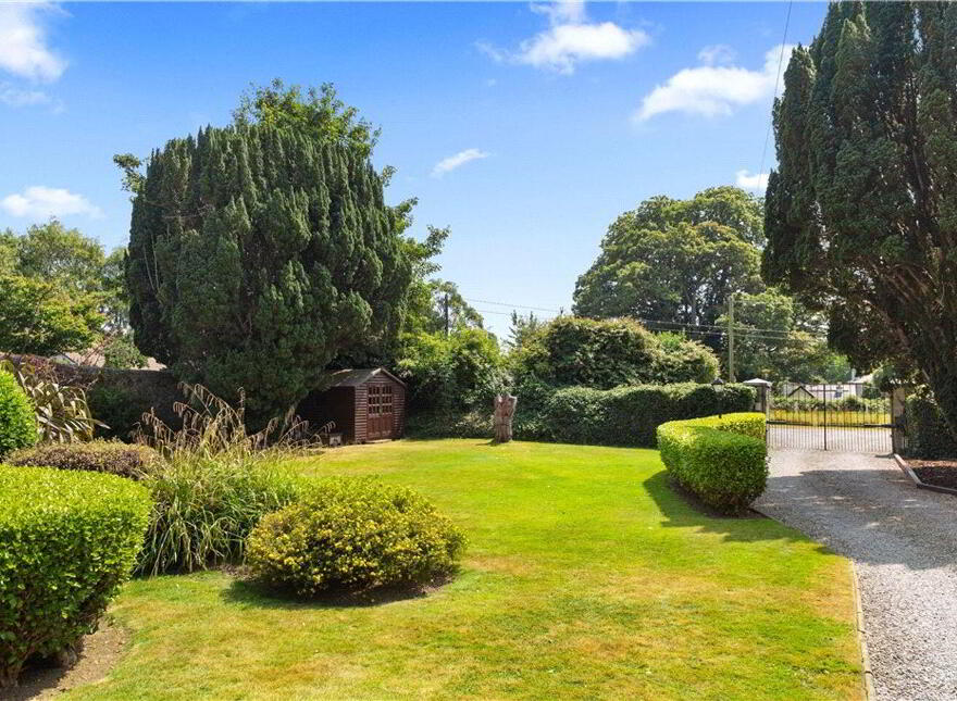 Avondale, Seafield Road, Killiney, A96K236