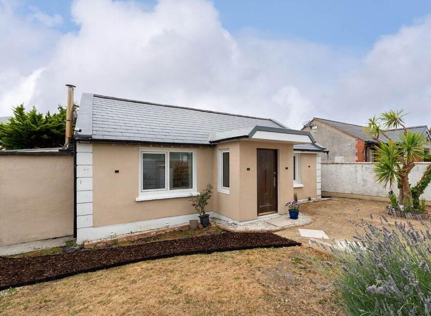 96 Beech Grove Cottages, Bray Road, Cabinteely, Cabinteely, D18FN40 photo