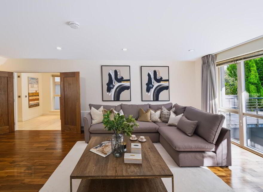 1 Longwood, Wynnsward Park, Clonskeagh, Clonskeagh, D14V9H3