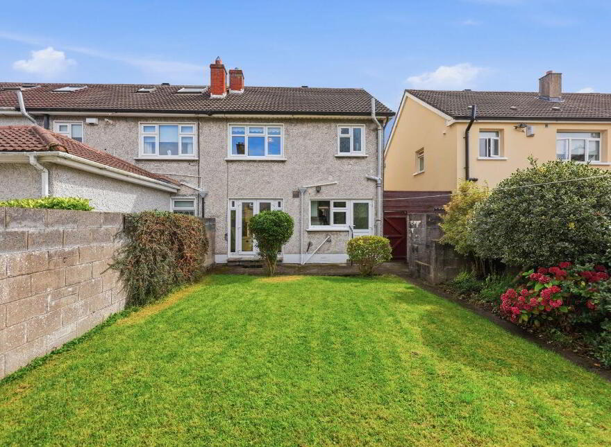4 Albert College Park, Glasnevin, Glasnevin, D09N236