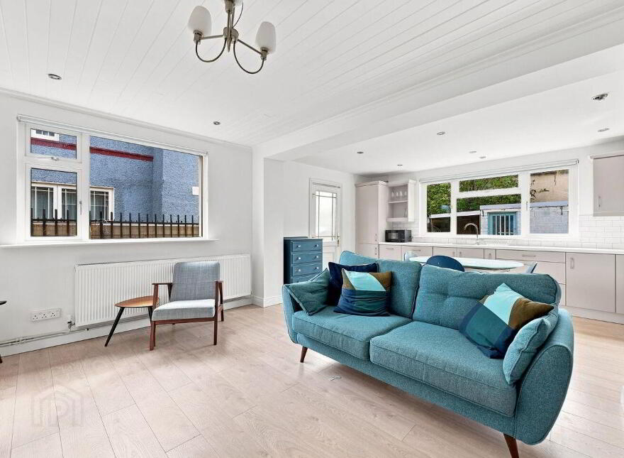 21 Faussagh Avenue, Cabra, D07V8N9