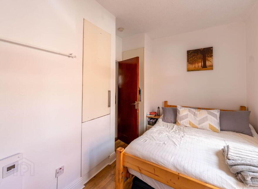 27 Cabra Park, Phibsborough, Phibsborough, D07NW01