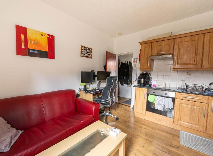 27 Cabra Park, Phibsborough, Phibsborough, D07NW01
