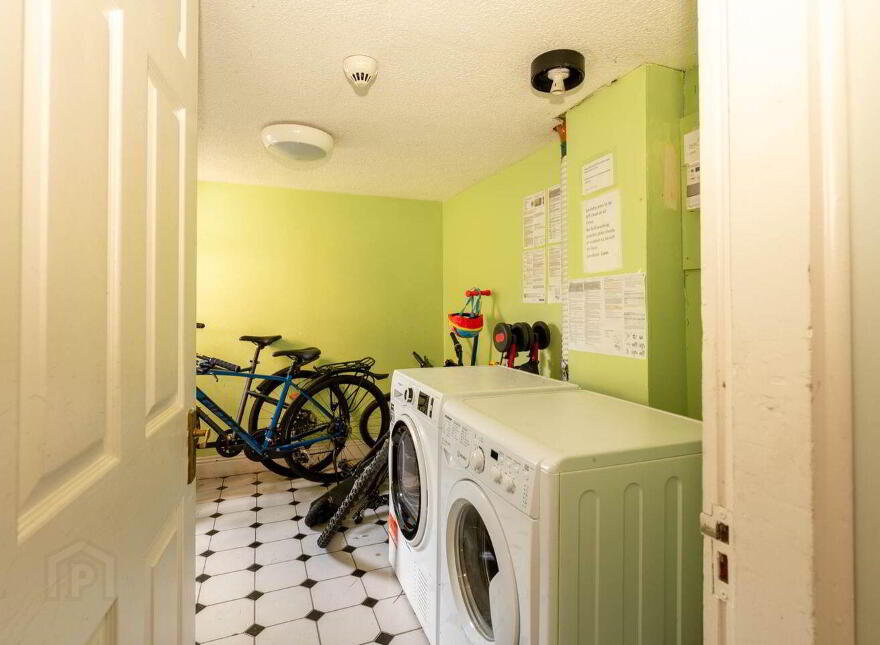 27 Cabra Park, Phibsborough, Phibsborough, D07NW01