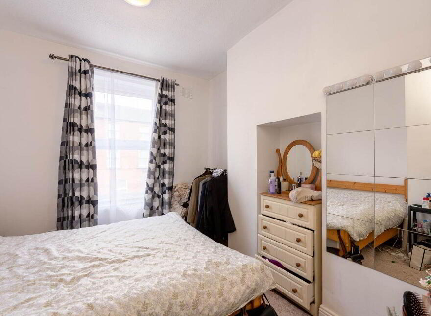 27 Cabra Park, Phibsborough, Phibsborough, D07NW01