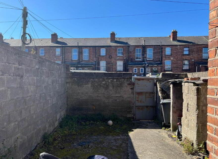 27 Cabra Park, Phibsborough, Phibsborough, D07NW01