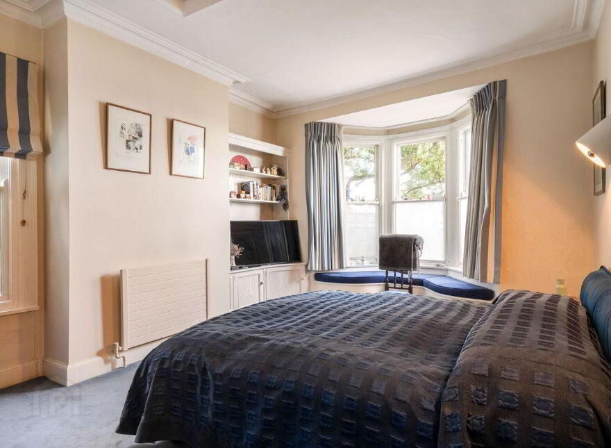 Windward, Sandycove Point, Sandycove, A96YD90