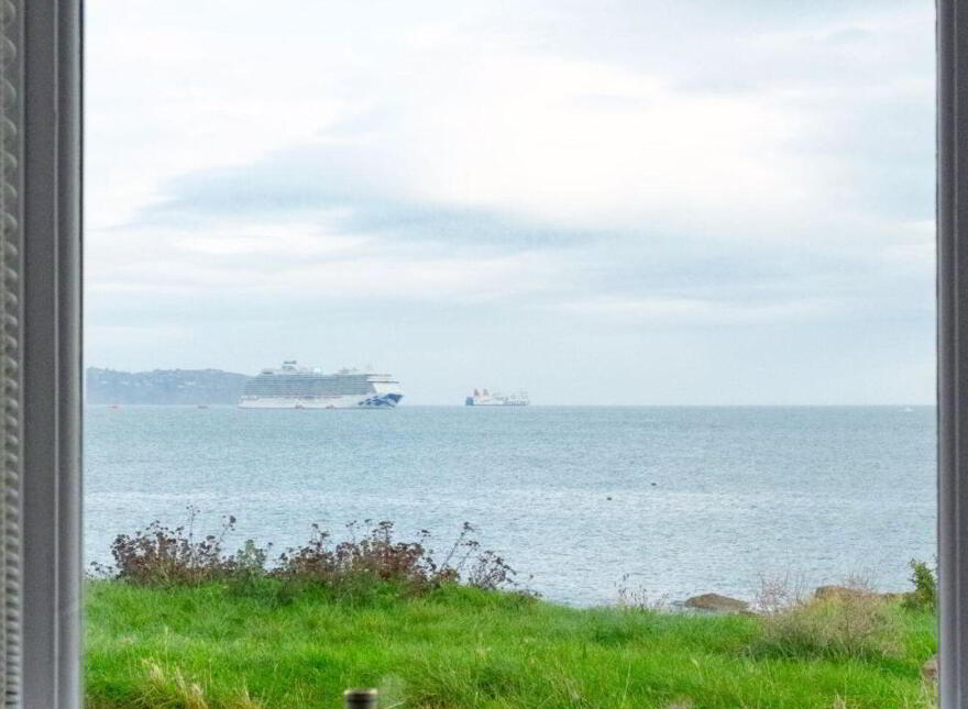 Windward, Sandycove Point, Sandycove, A96YD90