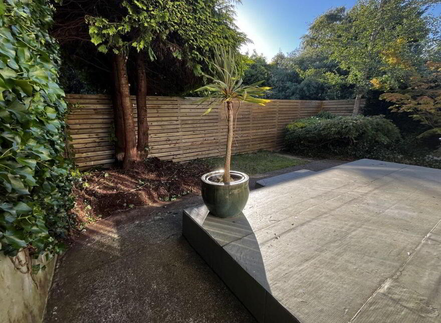 24 Abbey Road, Monkstown, Blackrock, Blackrock, A94C927