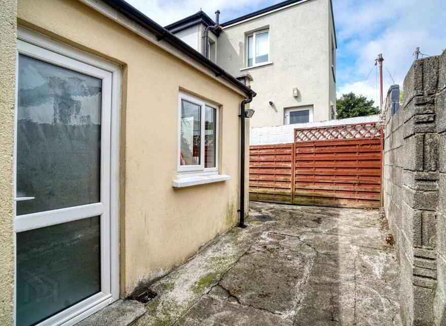 71 Eden Villas, Glasthule, A96TX34