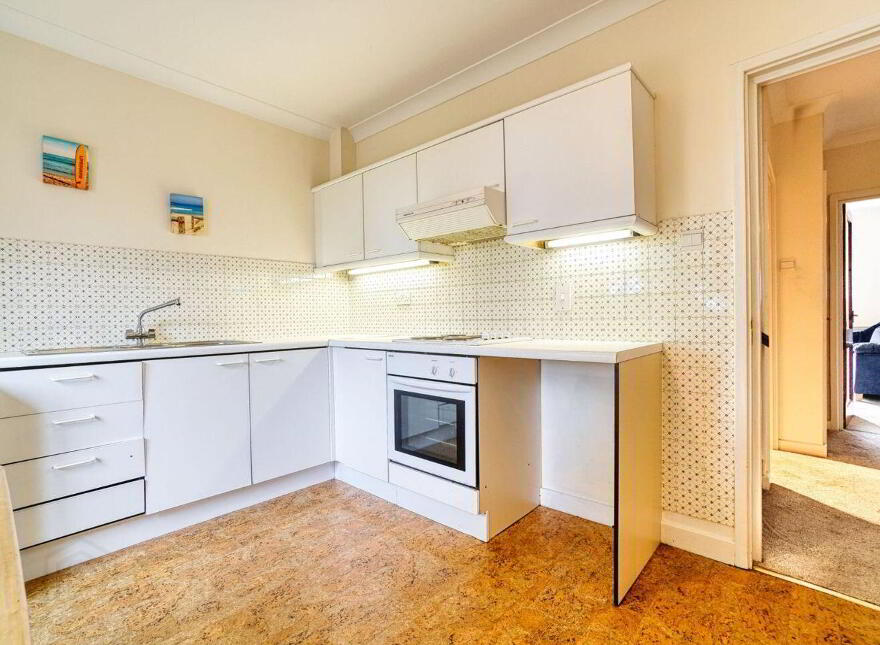 2 Ballygihen, Sandycove Road, Sandycove, A96WR82