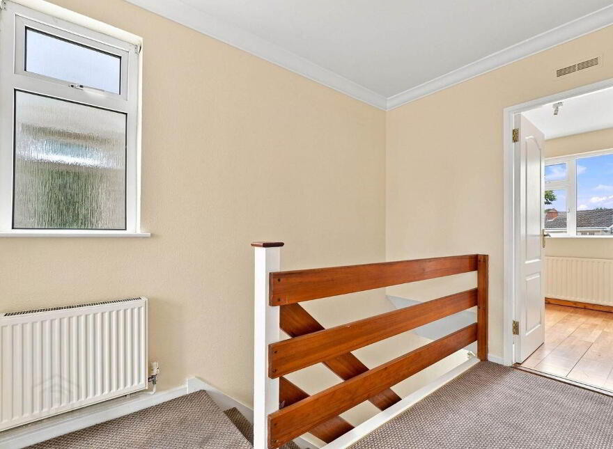 97 Woodview Heights, Lucan, K78W2K5
