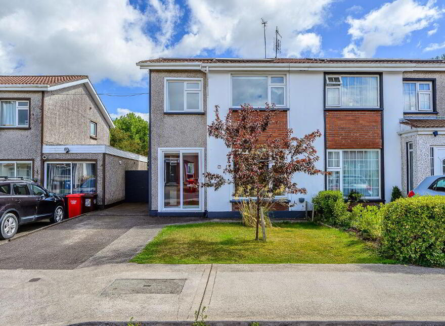No 12 Ashgrove Lawn, Carrigaline, P43CP21 photo