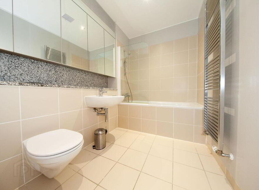 Apartment 26 Pakenham House Spencer Dock, Ifsc, Ifsc, D01W422