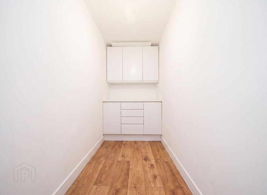 Apt 273, Block E, Castleforbes Square, IFSC, Ifsc, D01CC43