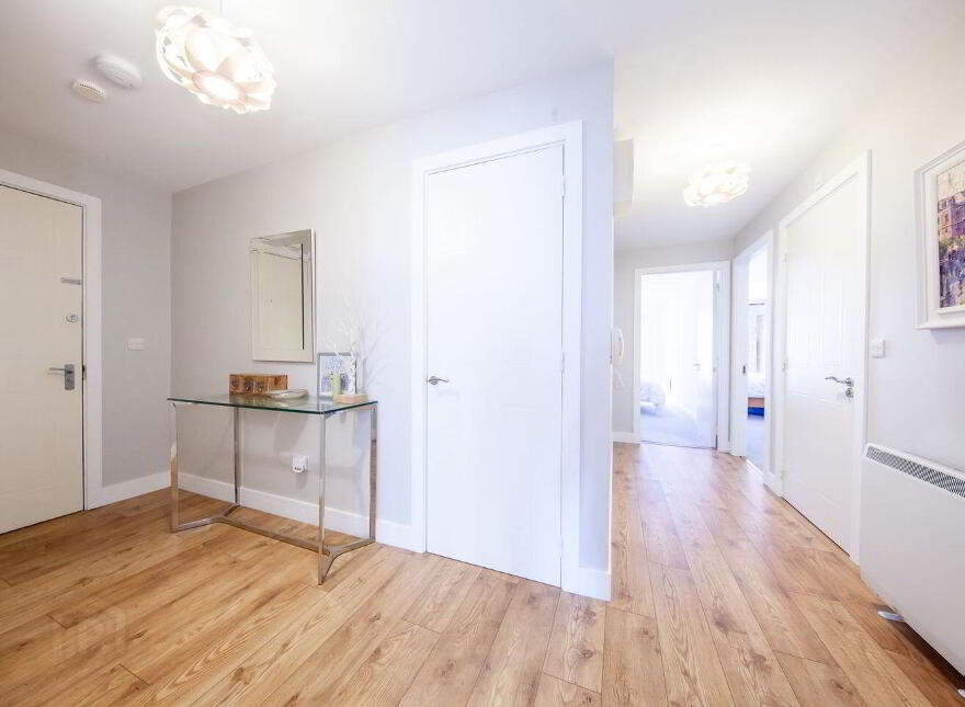 Apt 273, Block E, Castleforbes Square, IFSC, Ifsc, D01CC43