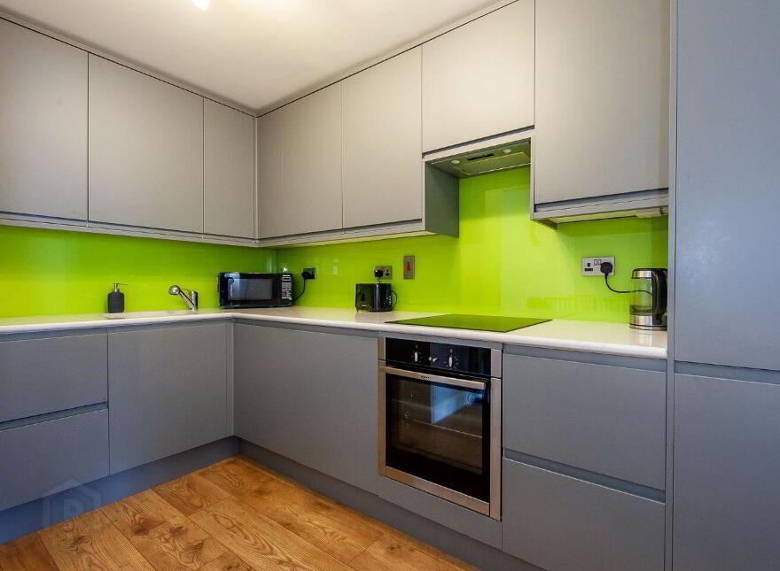 Apt 273, Block E, Castleforbes Square, IFSC, Ifsc, D01CC43