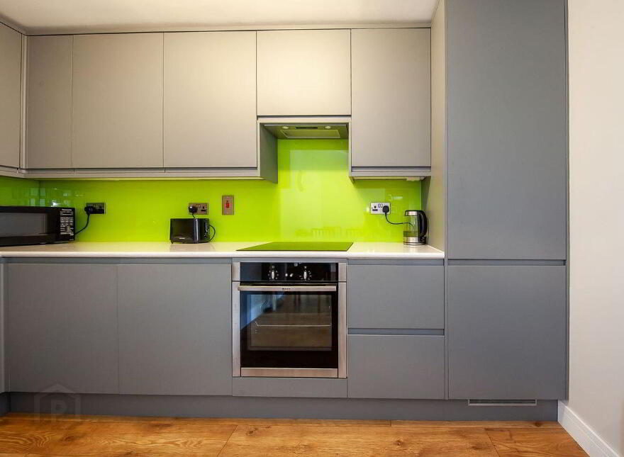 Apt 273, Block E, Castleforbes Square, IFSC, Ifsc, D01CC43