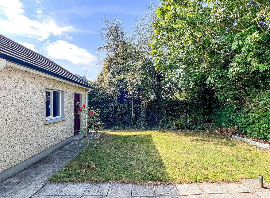 'Post Knott', No. 4 Oaklawns, Paulstown, R95E628