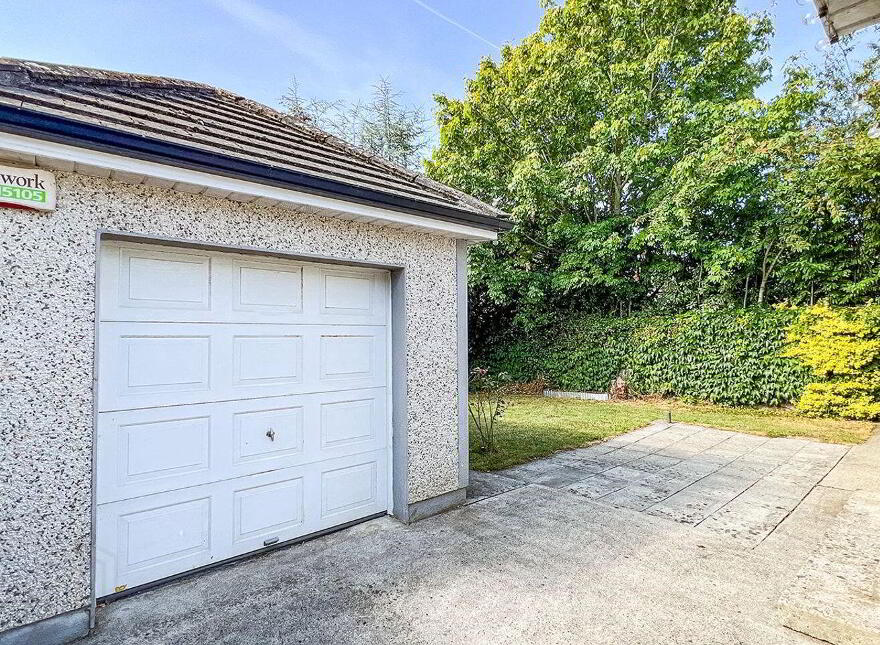 'Post Knott', No. 4 Oaklawns, Paulstown, R95E628