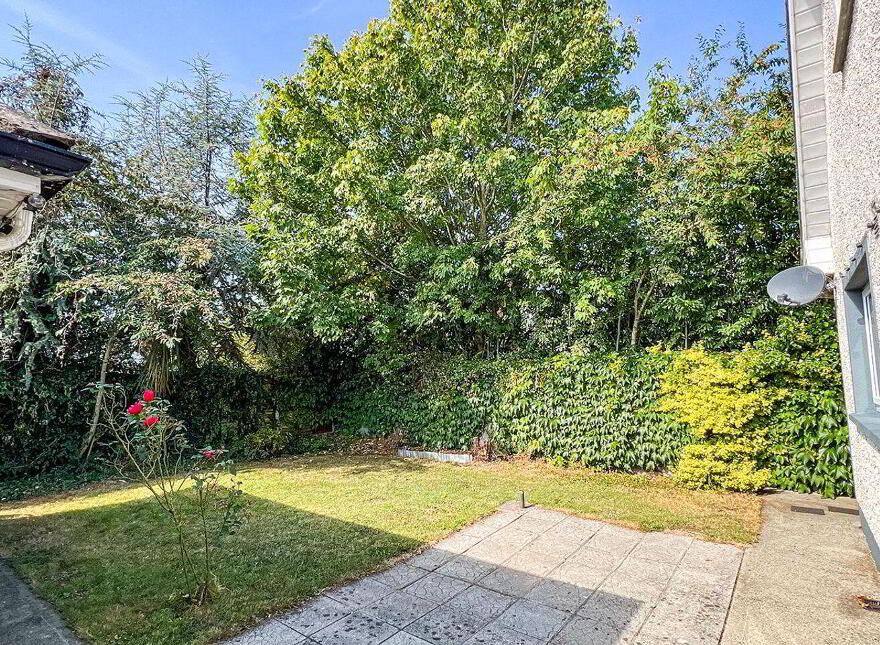 'Post Knott', No. 4 Oaklawns, Paulstown, R95E628